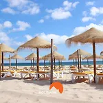 #101 T1 Bicos Flat D By Holidays 알부페이라
